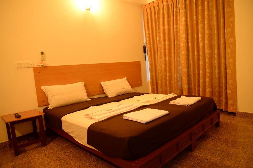 Dreams Hotel Kovalam Exterior foto